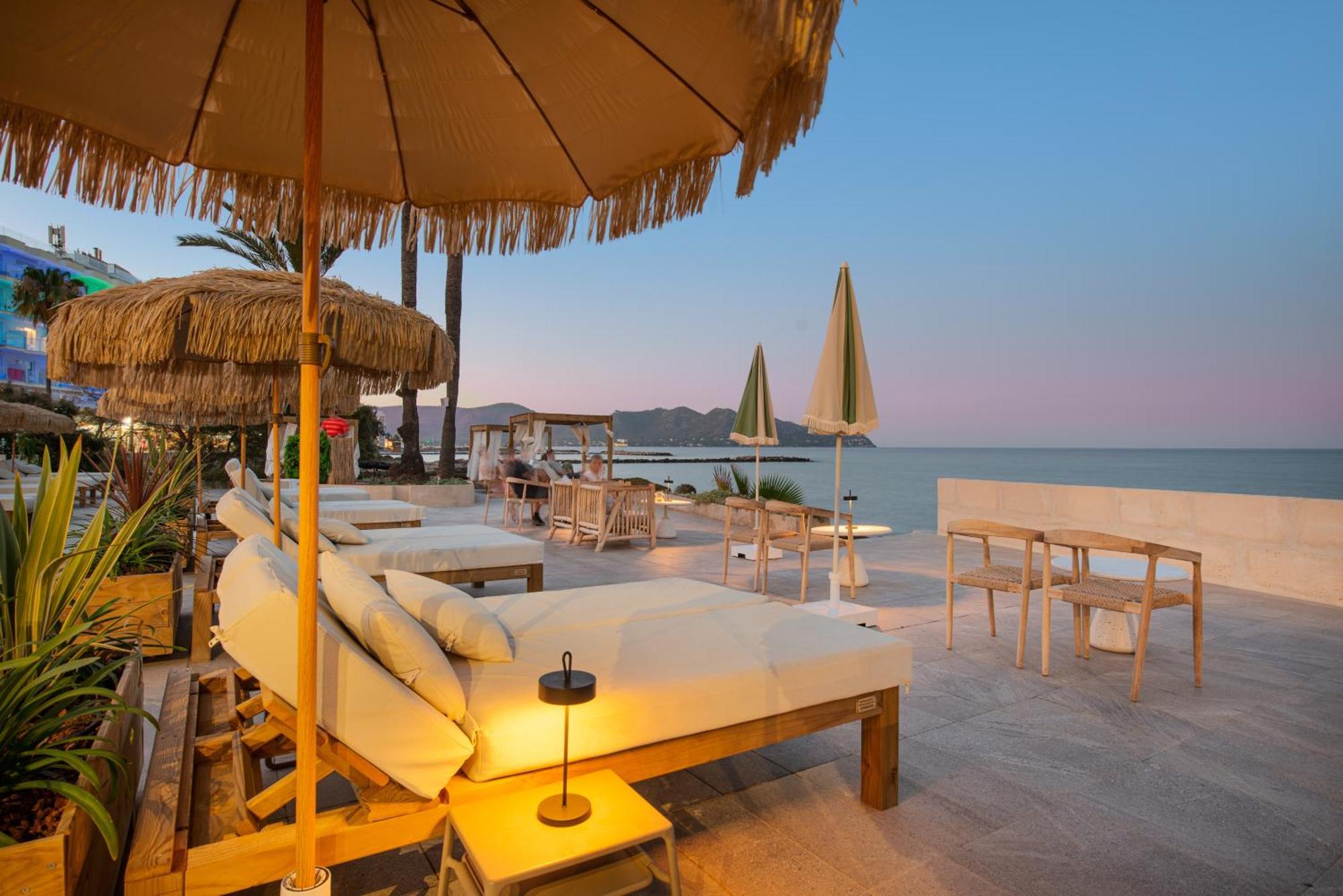 Hotel Atolon Cala Bona  Exterior foto